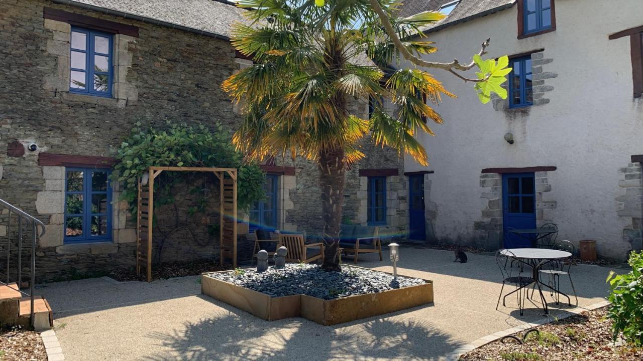 La Cour Des Ursulines Hotel Josselin Exterior foto